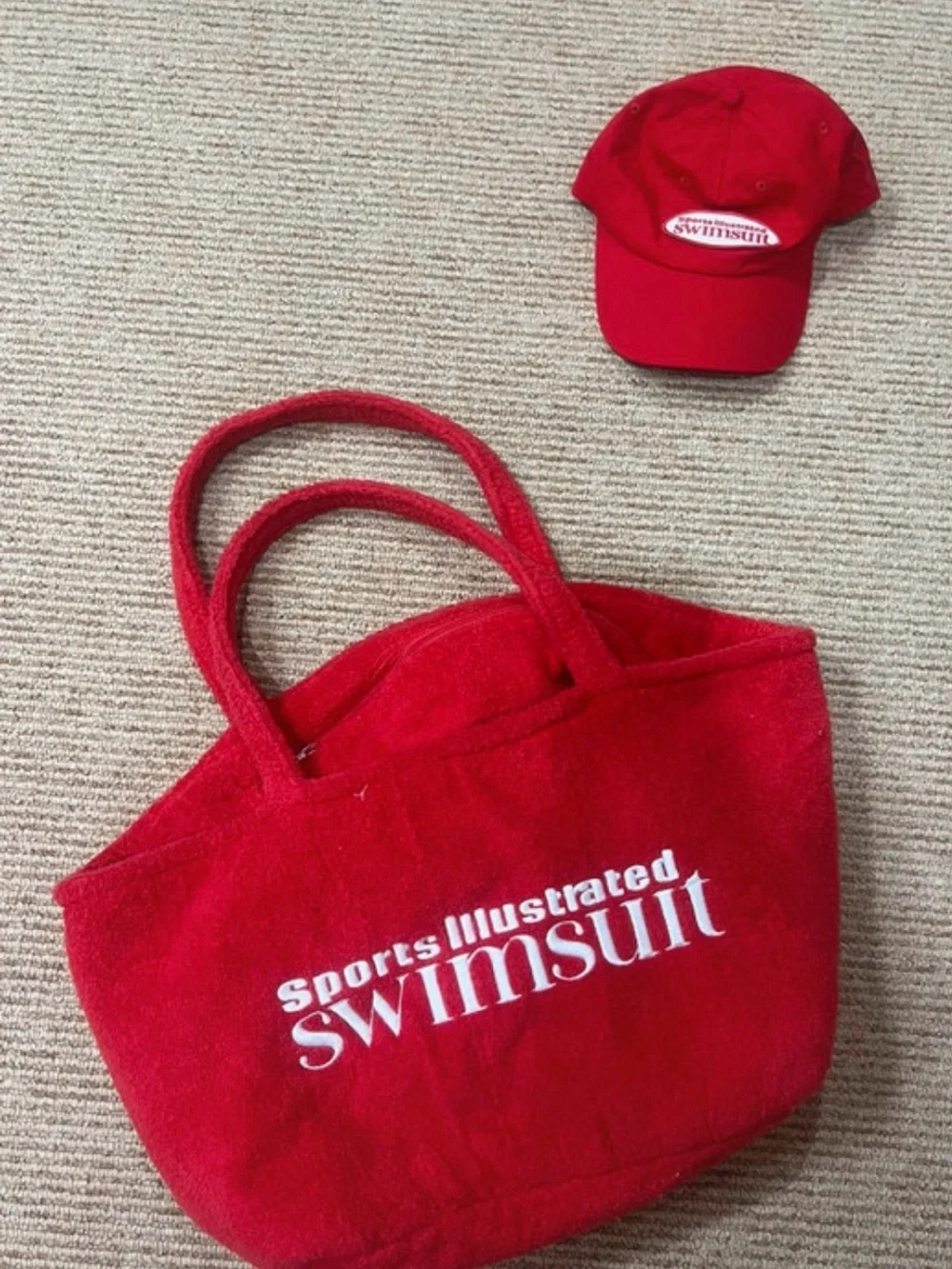 Sports Illustrated Beach Tote and Cap